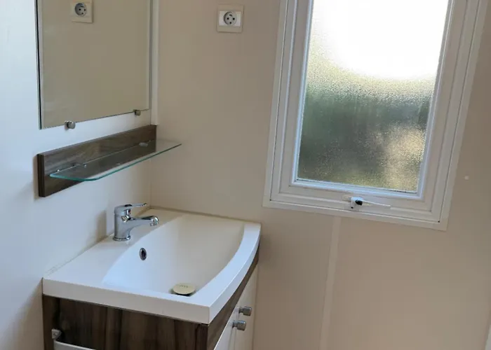 营地 Mobilhome Merveilla 2 *